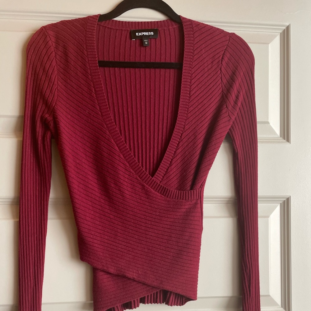 Cross over Ribbed Peplum Sweater Vneck